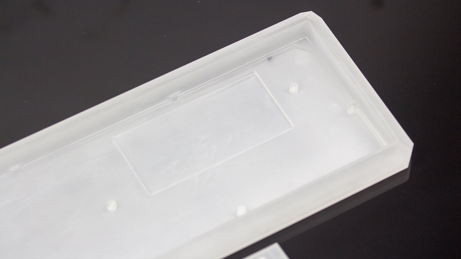 5 Degree Frosted Acrylic 60 Percent Case